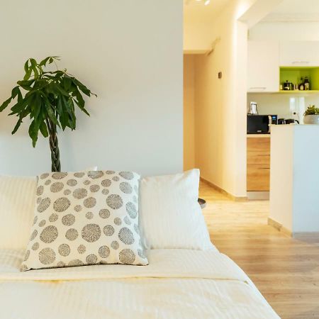 Bright And Spacious Central Apartment- Piata Amzei ブカレスト エクステリア 写真