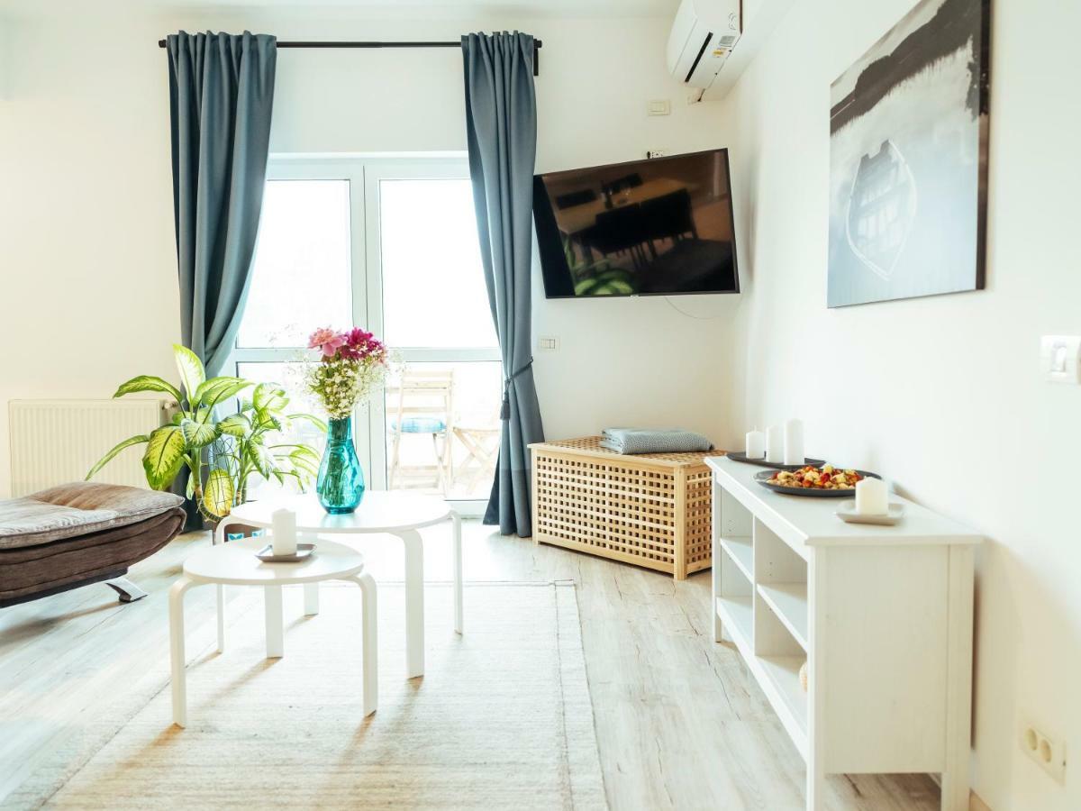 Bright And Spacious Central Apartment- Piata Amzei ブカレスト エクステリア 写真