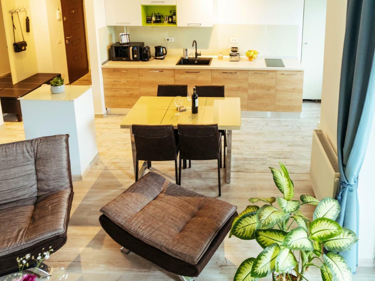 Bright And Spacious Central Apartment- Piata Amzei ブカレスト エクステリア 写真