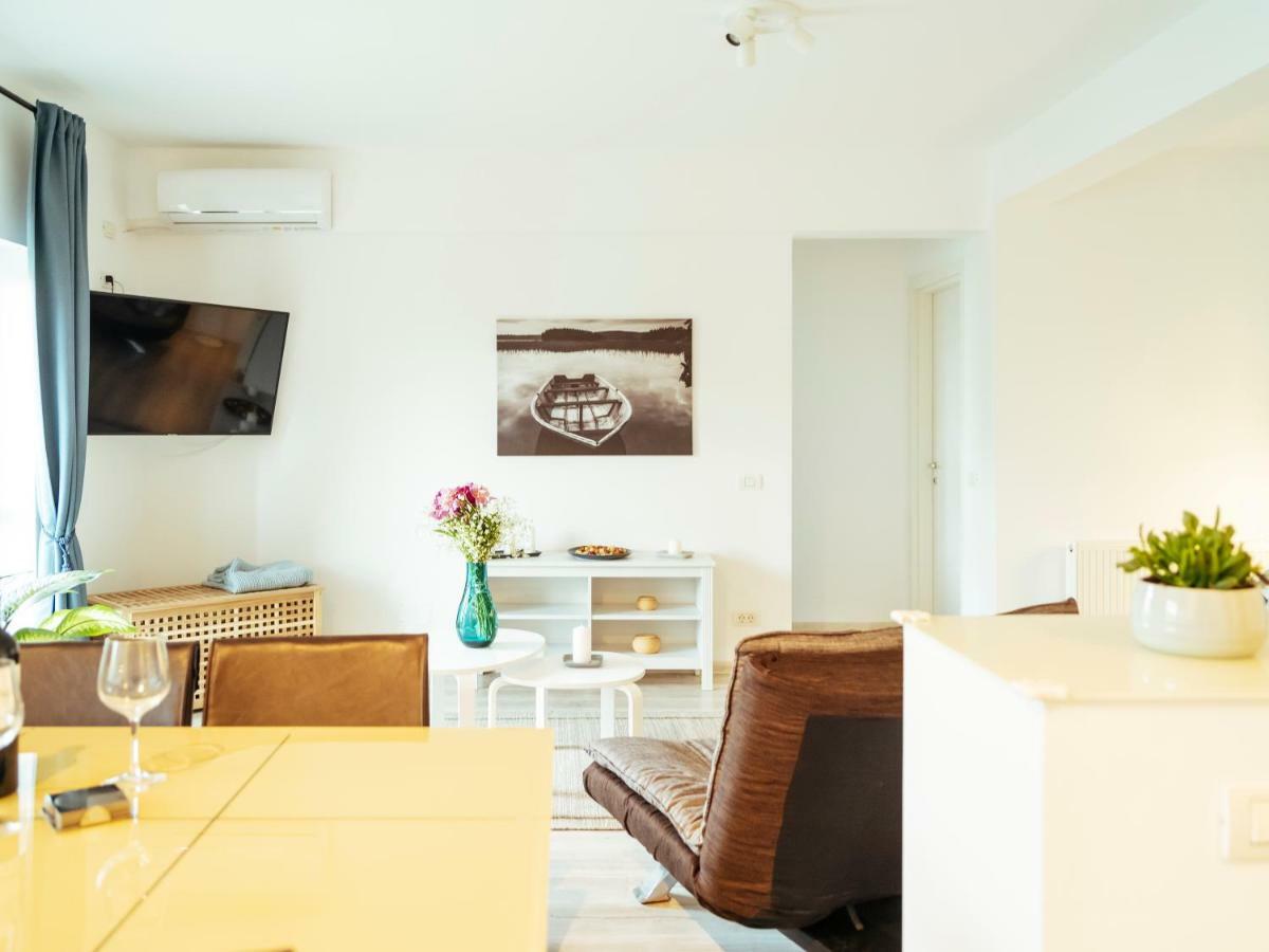 Bright And Spacious Central Apartment- Piata Amzei ブカレスト エクステリア 写真