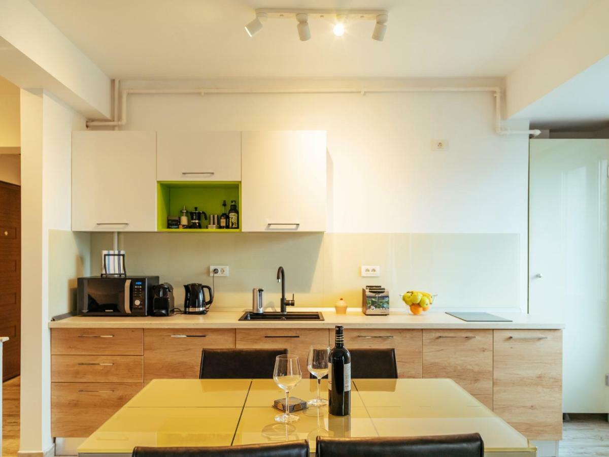 Bright And Spacious Central Apartment- Piata Amzei ブカレスト エクステリア 写真